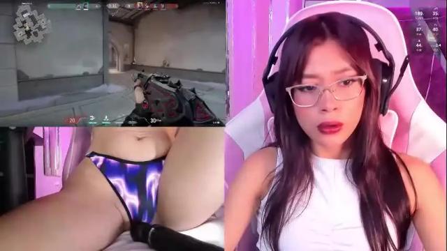 Image 4 of pinky_gamer Stream on Chaturbate on 2 months ago