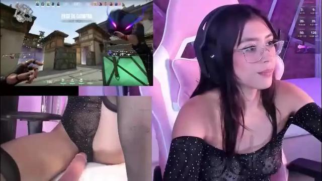Image 7 of pinky_gamer Stream on Chaturbate on 2 months ago
