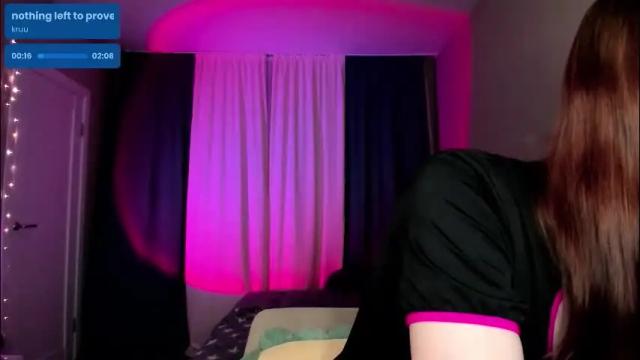 Image 3 of pinkypaws Stream on Chaturbate on 2 months ago