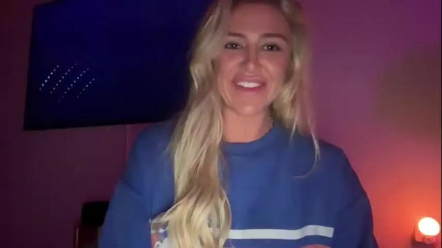 Image 12 of piper_patterson Stream on Chaturbate on 2 months ago