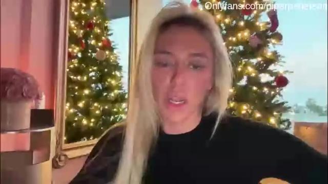 Image 3 of piper_patterson Stream on Chaturbate on 15 days ago