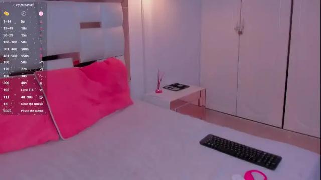 Image 7 of pittandlunaa69 Stream on Chaturbate on 1 month ago