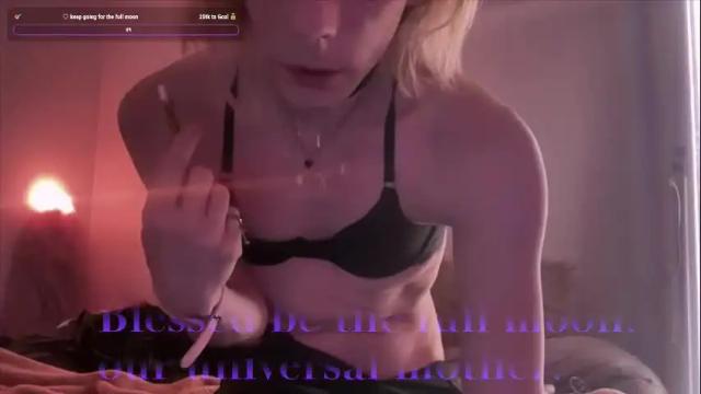Image 10 of pixie_praxis Stream on Chaturbate on 4 months ago