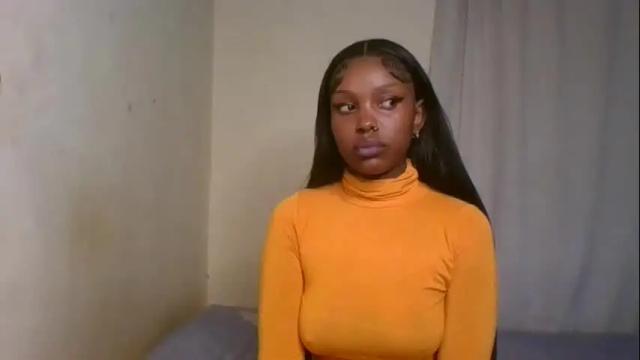 Image 4 of pixie_roman Stream on Chaturbate on 2 months ago
