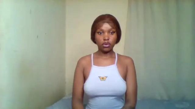 Image 2 of pixie_roman Stream on Chaturbate on 1 month ago