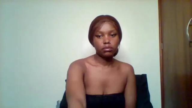 Image 2 of pixie_roman Stream on Chaturbate on 3 days ago