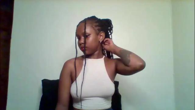 Image 4 of pixie_roman Stream on Chaturbate on 8 days ago