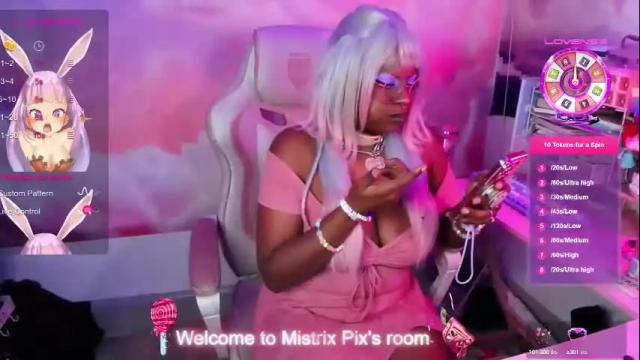 Image 2 of pixiebob25 Stream on Chaturbate on 3 months ago