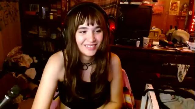 Image 2 of pixinun Stream on Chaturbate on 3 months ago
