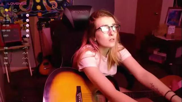 Image 4 of pixxistarloves Stream on Chaturbate on 20 months ago