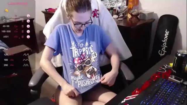 Image 8 of pixxistarloves Stream on Chaturbate on 19 months ago