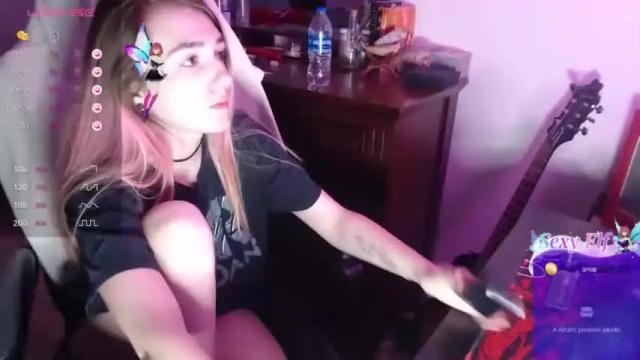 Image 3 of pixxistarloves Stream on Chaturbate on 18 months ago