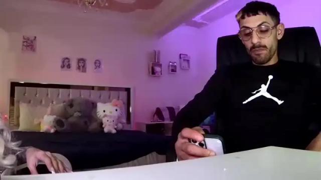 Image 12 of pixy_ Stream on Chaturbate on 15 months ago