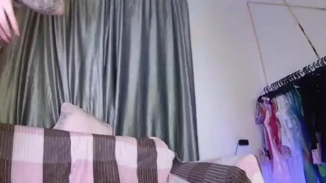 Image 3 of pixy_ Stream on Chaturbate on 14 months ago