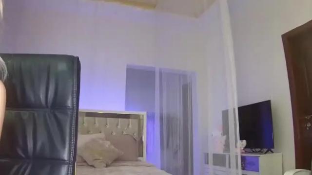 Image 12 of pixy_ Stream on Chaturbate on 13 months ago