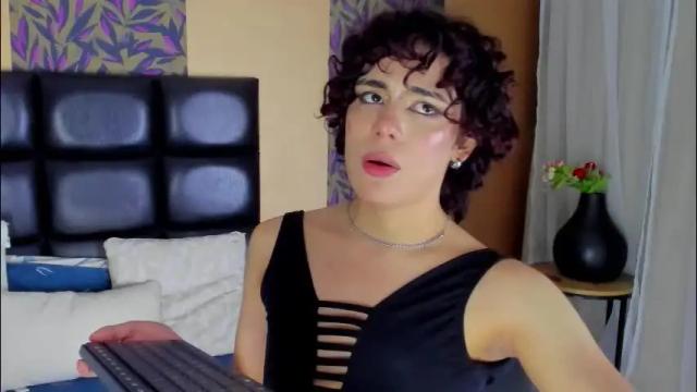 Image 2 of pixy_20 Stream on Chaturbate on 2 months ago