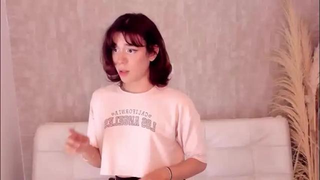 Image 4 of pixy_20 Stream on Chaturbate on 1 month ago