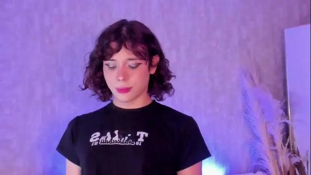 Image 3 of pixy_20 Stream on Chaturbate on 28 days ago