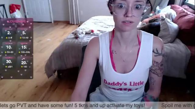 Image 3 of plantbabeee Stream on Chaturbate on 1 month ago