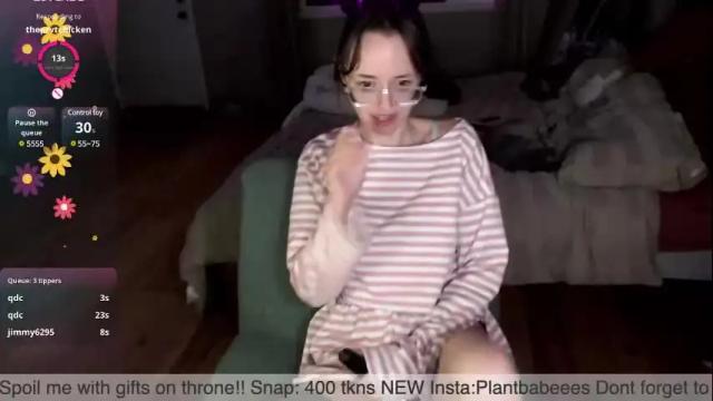 Image 12 of plantbabeee Stream on Chaturbate on 12 days ago