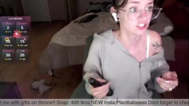 Image 3 of plantbabeee Stream on Chaturbate on 7 months ago