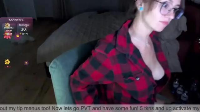 Image 2 of plantbabeee Stream on Chaturbate on 6 months ago