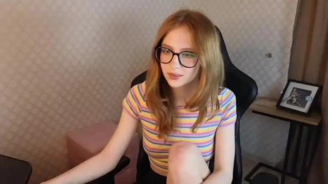 Image 3 of plastic_beach Stream on Chaturbate on 23 months ago