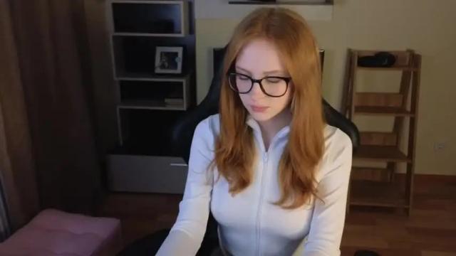 Image 3 of plastic_beach Stream on Chaturbate on 20 months ago