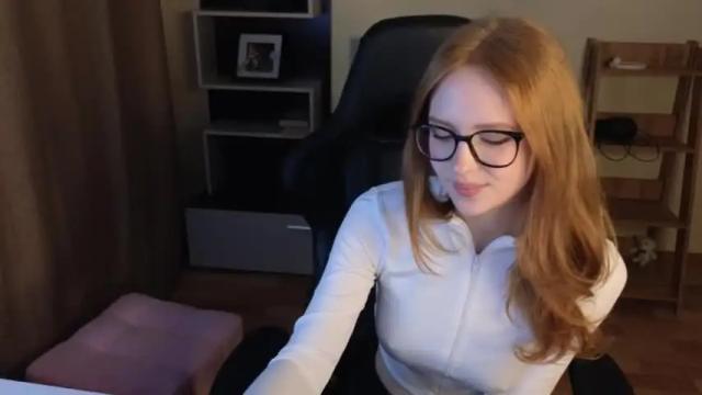 Image 2 of plastic_beach Stream on Chaturbate on 20 months ago