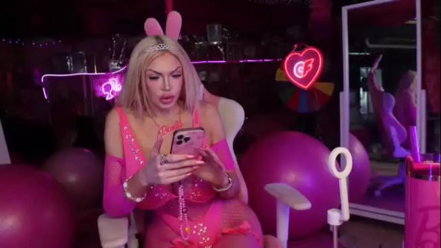 Thumbnail 3, plasticfuckdoll's Stream at Chaturbate, 1 month ago