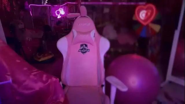 Image 8 of plasticfuckdoll Stream on Chaturbate on 14 days ago