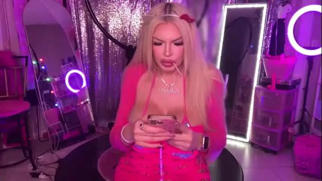 Thumbnail 3, plasticfuckdoll's Stream at Chaturbate, 1 month ago