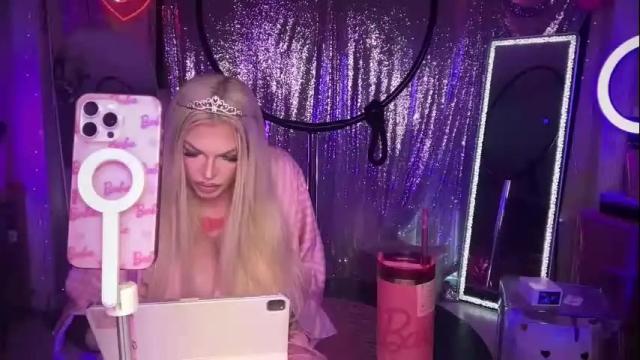 Image 10 of plasticfuckdoll Stream on Chaturbate on 7 days ago