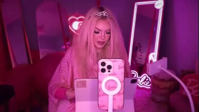 Thumbnail 3, plasticfuckdoll's Stream at Chaturbate, 1 month ago