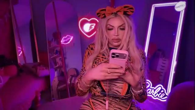 Image 2 of plasticfuckdoll Stream on Chaturbate on 2 months ago