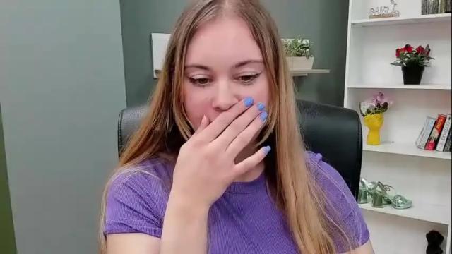 Image 12 of playgirl_valeria Stream on Chaturbate on 22 days ago