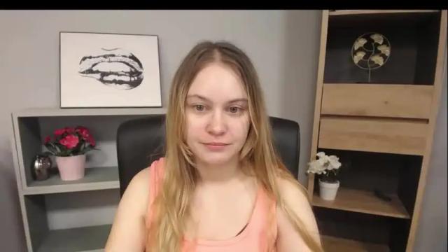 Image 6 of playgirl_valeria Stream on Chaturbate on 9 days ago
