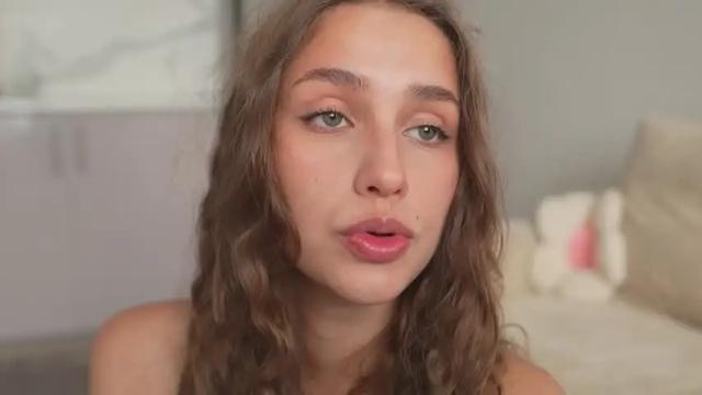 Image 2 of playwithmil Stream on Chaturbate on 3 months ago