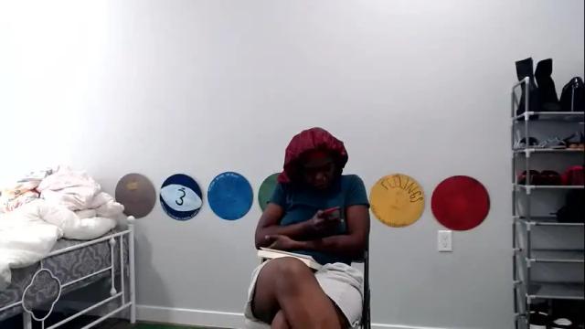 Image 3 of pleasepadrona Stream on Chaturbate on 26 days ago