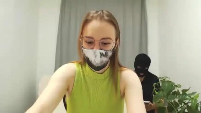Image 3 of pleaseteasebaby Stream on Chaturbate on 19 months ago
