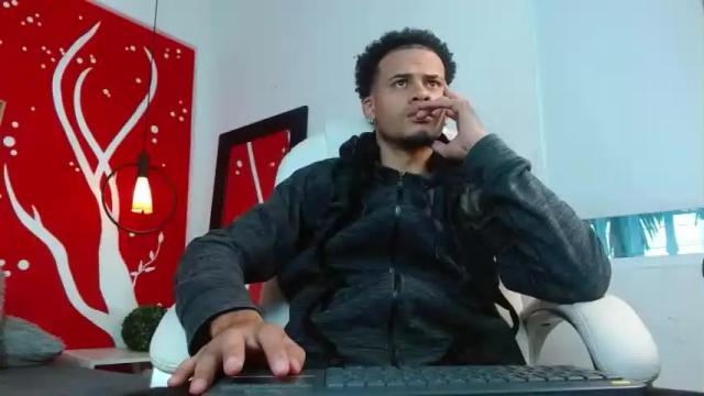 Image 2 of pleassure_infinity Stream on Chaturbate on 19 months ago