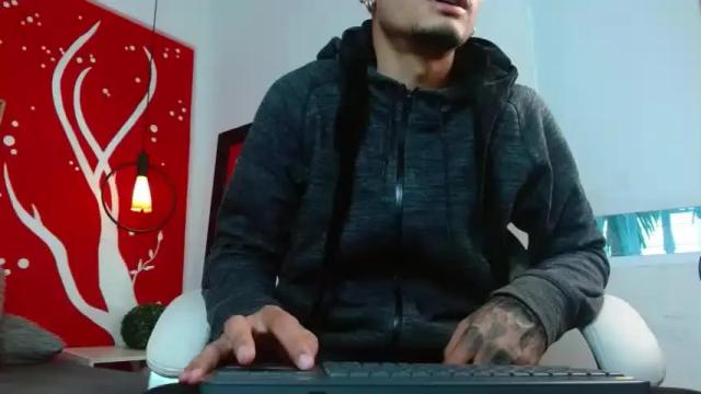 Image 3 of pleassure_infinity Stream on Chaturbate on 19 months ago