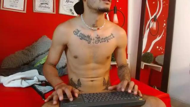 Image 12 of pleassure_infinity Stream on Chaturbate on 18 months ago