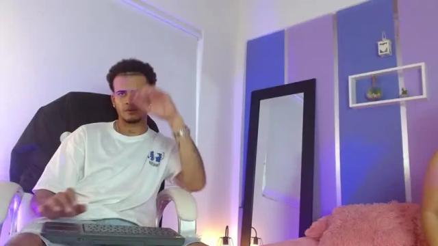 Image 3 of pleassure_infinity Stream on Chaturbate on 18 months ago