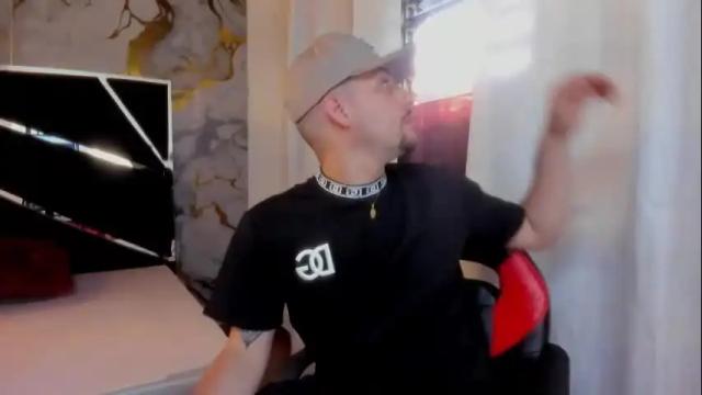 Image 2 of pleasure_vibes023 Stream on Chaturbate on 6 days ago
