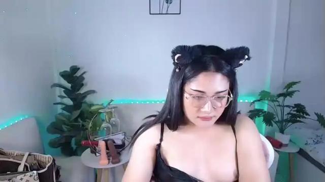 Image 7 of ploysaithailand Stream on Chaturbate on 12 months ago