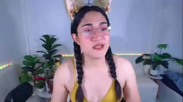 Image 2 of ploysaithailand Stream on Chaturbate on 4 days ago