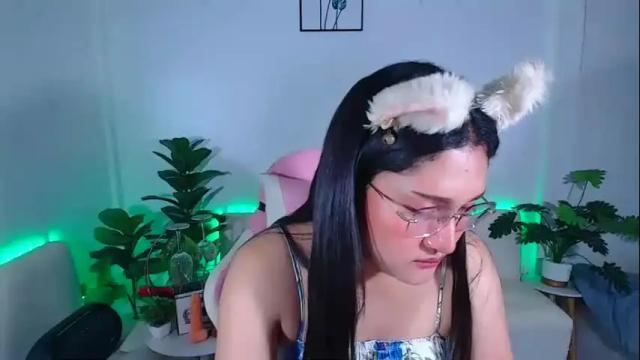 Image 3 of ploysaithailand Stream on Chaturbate on 2 months ago