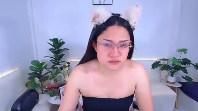 Image 3 of ploysaithailand Stream on Chaturbate on 2 months ago