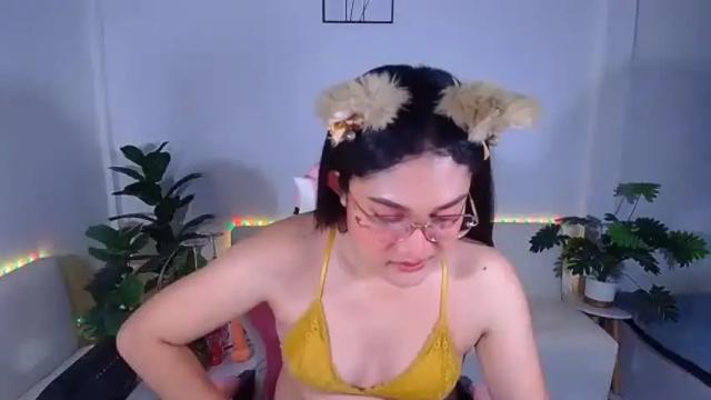 Image 2 of ploysaithailand Stream on Chaturbate on 2 months ago